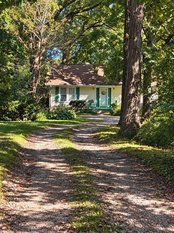 8239 Cooper ROAD, Kenosha, WI 53142