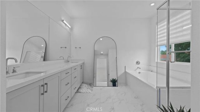 11755 Fenton, Sylmar, CA 91342