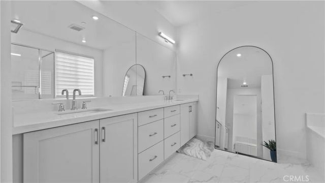 11755 Fenton, Sylmar, CA 91342