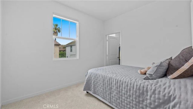 11755 Fenton, Sylmar, CA 91342