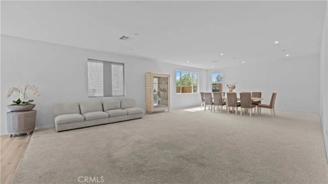 11755 Fenton, Sylmar, CA 91342