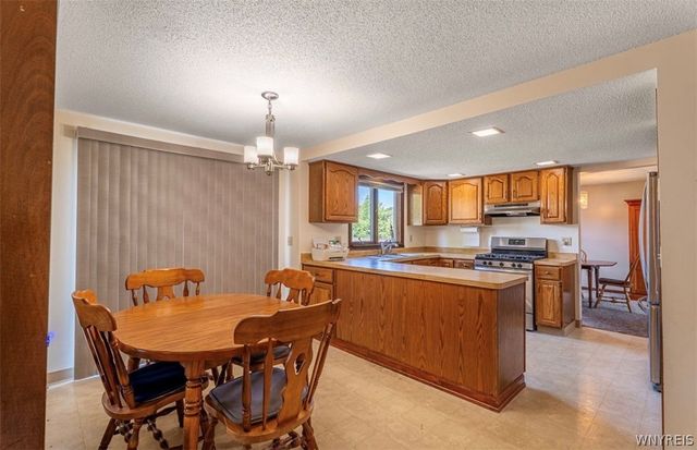 3544 Heatherwood Drive, Hamburg, NY 14075