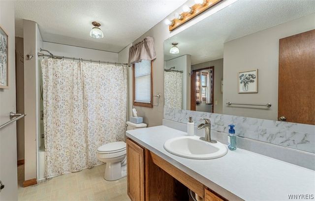 3544 Heatherwood Drive, Hamburg, NY 14075