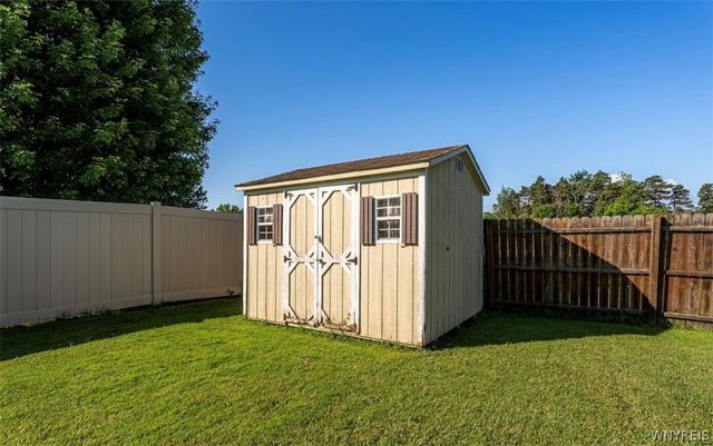 3544 Heatherwood Drive, Hamburg, NY 14075