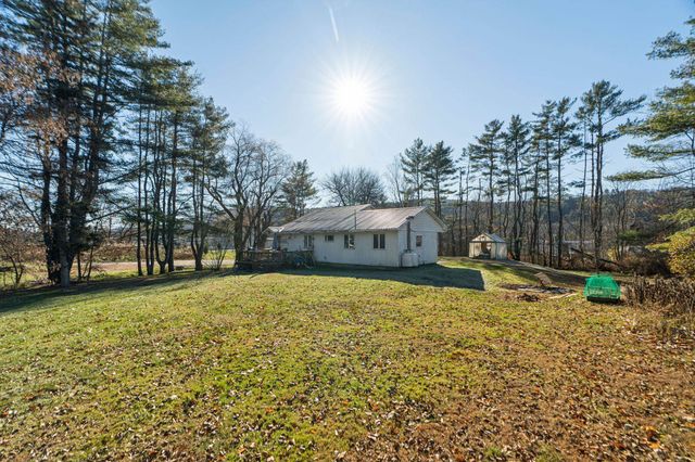 100 Cope Lane, Hartford, VT 05001