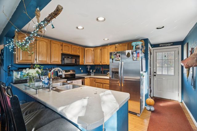 100 Cope Lane, Hartford, VT 05001