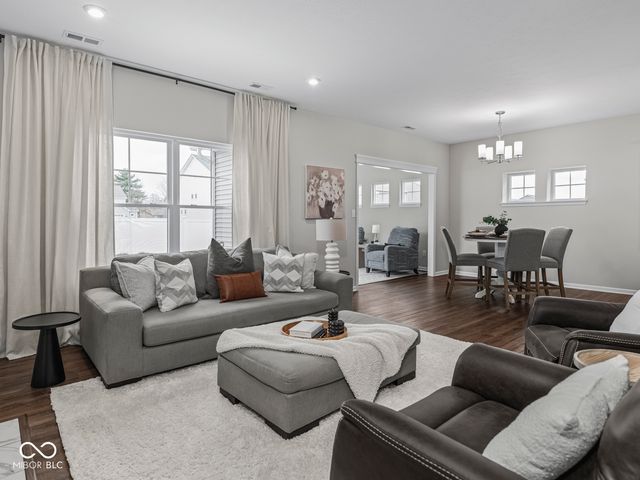 7176 Hart Street, Cumberland, IN 46229