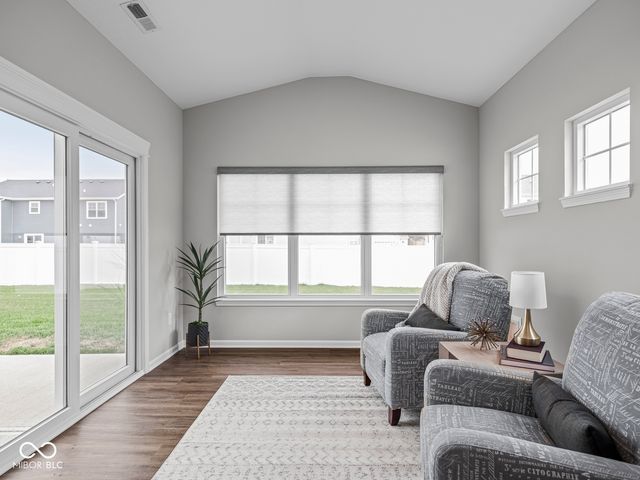 7176 Hart Street, Cumberland, IN 46229