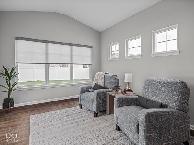 7176 Hart Street, Cumberland, IN 46229