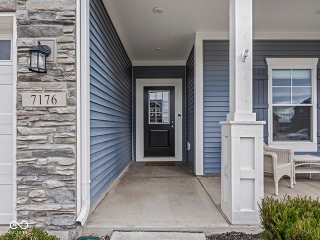 7176 Hart Street, Cumberland, IN 46229