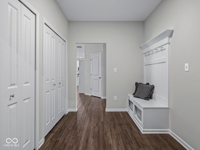 7176 Hart Street, Cumberland, IN 46229