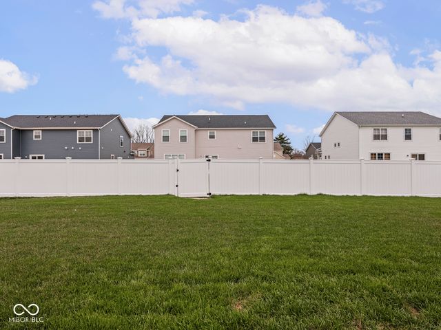 7176 Hart Street, Cumberland, IN 46229