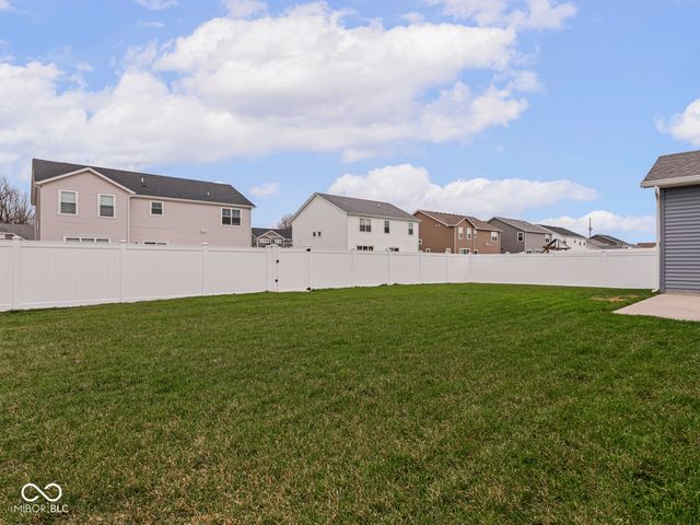 7176 Hart Street, Cumberland, IN 46229