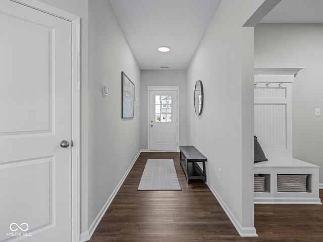 7176 Hart Street, Cumberland, IN 46229