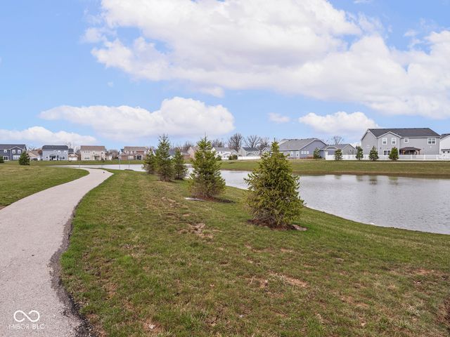 7176 Hart Street, Cumberland, IN 46229