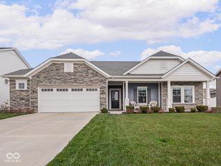 7176 Hart Street, Cumberland, IN 46229