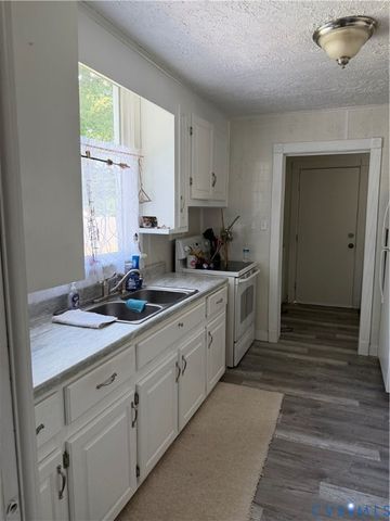 5247 Rockland Rd, Richmond, VA 23225