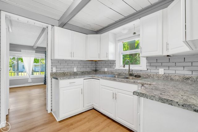 802 Saint James Street, Marysville, MI 48040