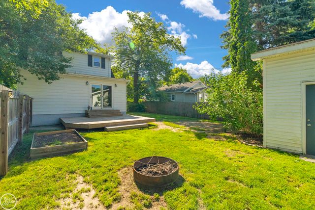 802 Saint James Street, Marysville, MI 48040