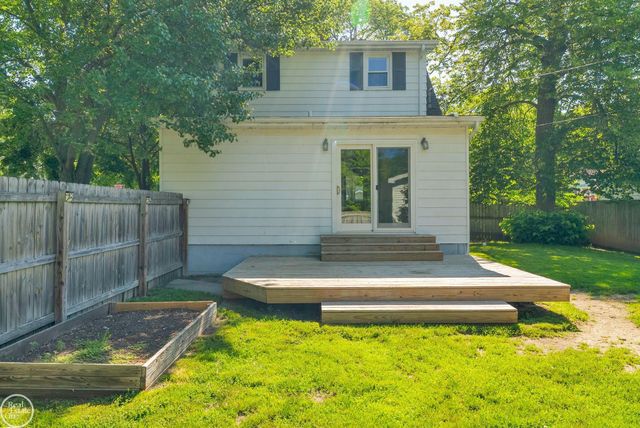 802 Saint James Street, Marysville, MI 48040