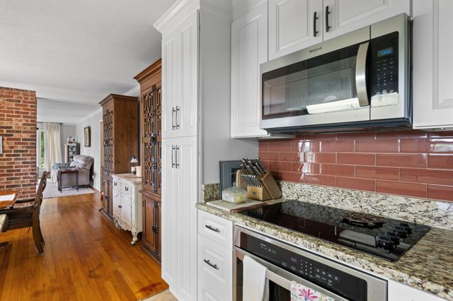 11642 Holly Circle, Soddy Daisy, TN 37379