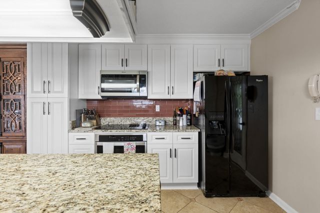 11642 Holly Circle, Soddy Daisy, TN 37379