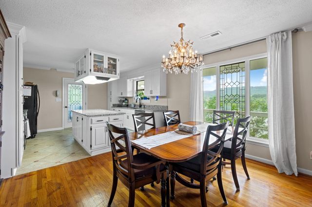 11642 Holly Circle, Soddy Daisy, TN 37379