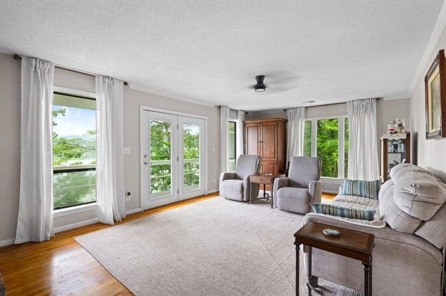 11642 Holly Circle, Soddy Daisy, TN 37379