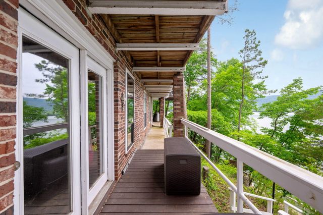 11642 Holly Circle, Soddy Daisy, TN 37379
