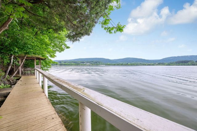 11642 Holly Circle, Soddy Daisy, TN 37379