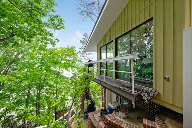 11642 Holly Circle, Soddy Daisy, TN 37379