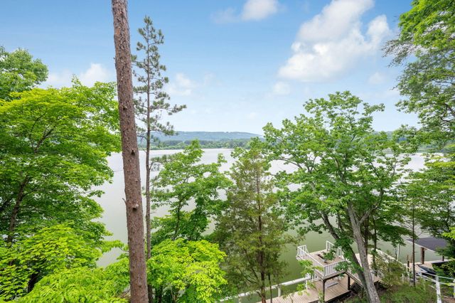 11642 Holly Circle, Soddy Daisy, TN 37379