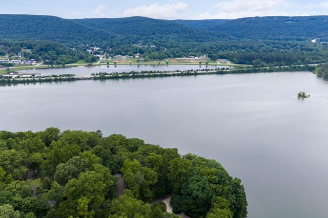 11642 Holly Circle, Soddy Daisy, TN 37379