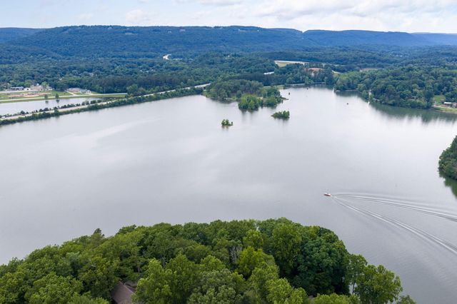 11642 Holly Circle, Soddy Daisy, TN 37379