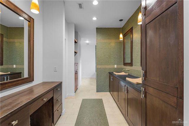 3101 Academy Avenue, Edinburg, TX 78541