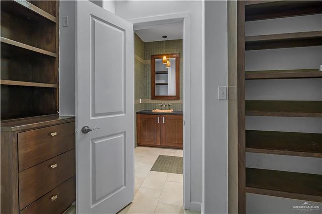 3101 Academy Avenue, Edinburg, TX 78541