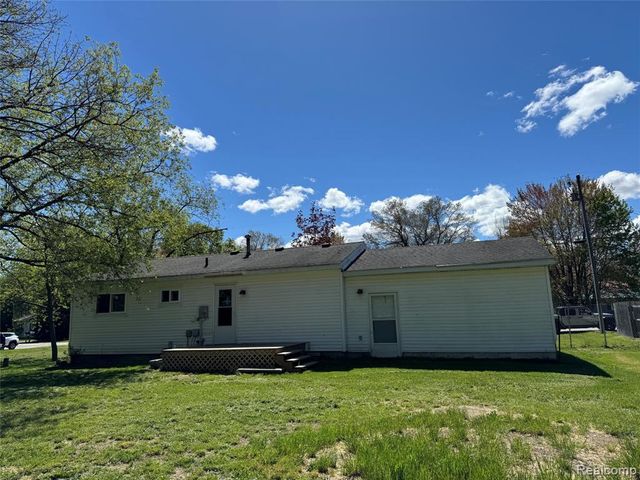 677 Amy Avenue, Traverse City, MI 49686