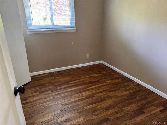 677 Amy Avenue, Traverse City, MI 49686