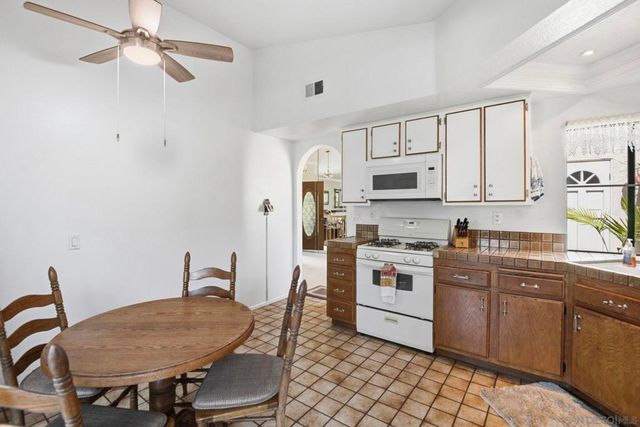 1260 N Lighthouse, Anaheim, CA 92801