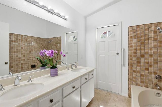1260 N Lighthouse, Anaheim, CA 92801