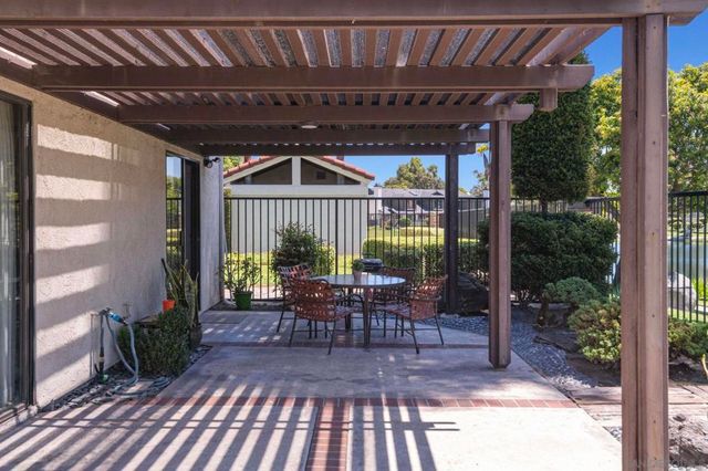 1260 N Lighthouse, Anaheim, CA 92801