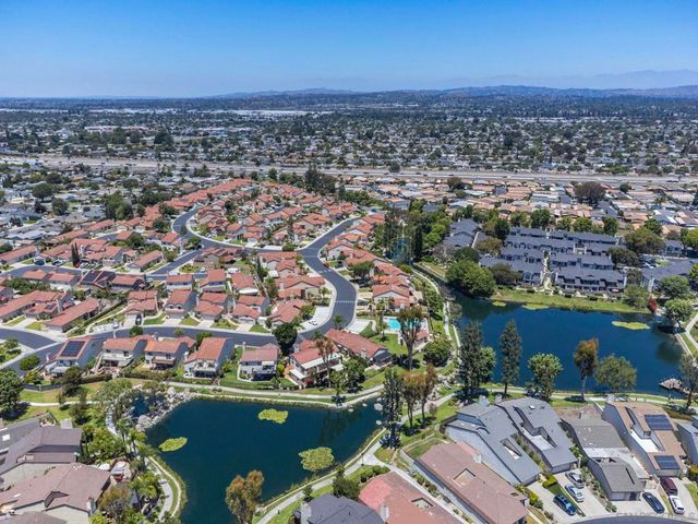 1260 N Lighthouse, Anaheim, CA 92801