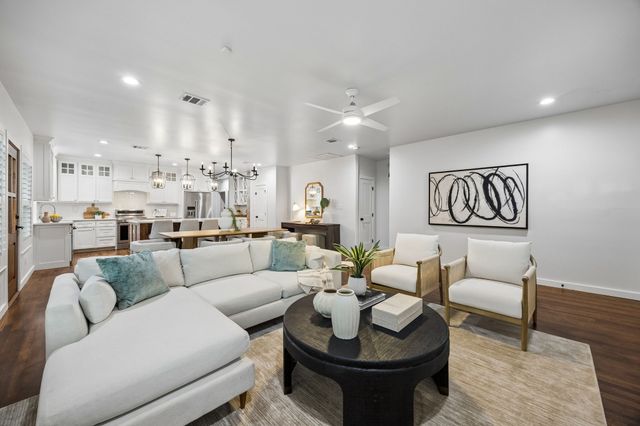 1050 N Windomere Avenue, Dallas, TX 75208