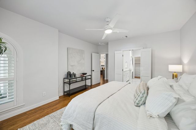 1050 N Windomere Avenue, Dallas, TX 75208