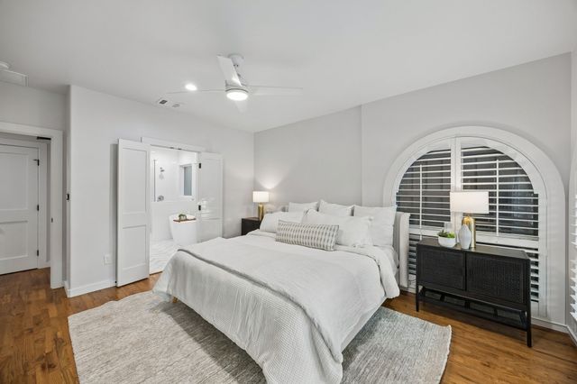 1050 N Windomere Avenue, Dallas, TX 75208