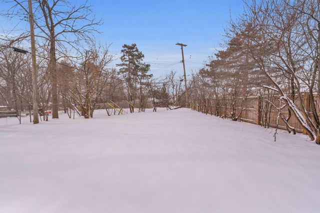 2310 Pinecrest Avenue, Ann Arbor, MI 48104