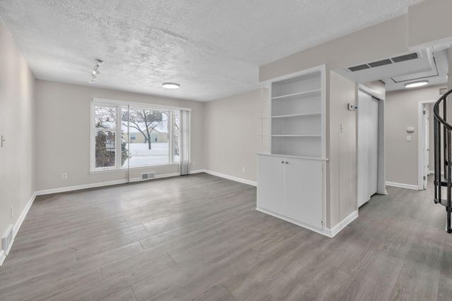 2310 Pinecrest Avenue, Ann Arbor, MI 48104