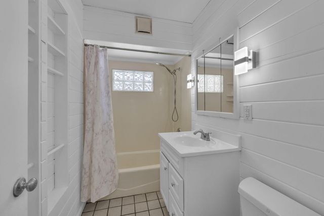 2310 Pinecrest Avenue, Ann Arbor, MI 48104