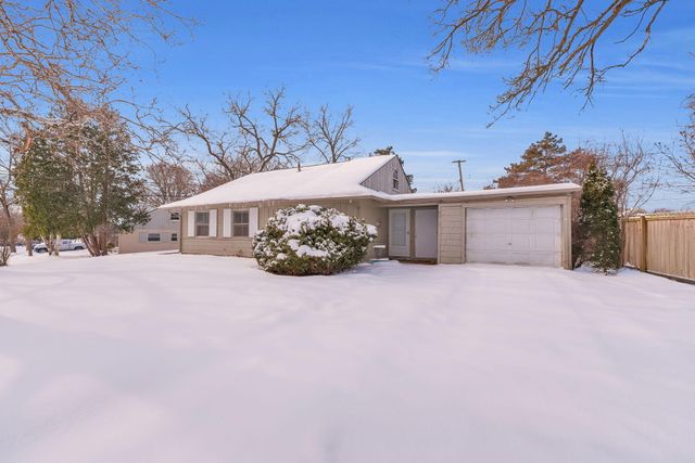 2310 Pinecrest Avenue, Ann Arbor, MI 48104