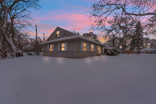2310 Pinecrest Avenue, Ann Arbor, MI 48104